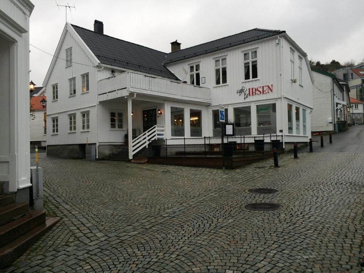 Gjestehuset Ibsen Гримстад Номер фото